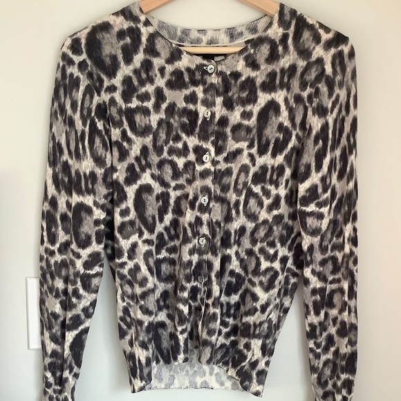 🦋2 for $35 Banana Republic Animal Print Cardigan - Picture 2 of 7